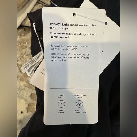 NWT Athleta Cut Out Crop Bra - Picture 4 of 4